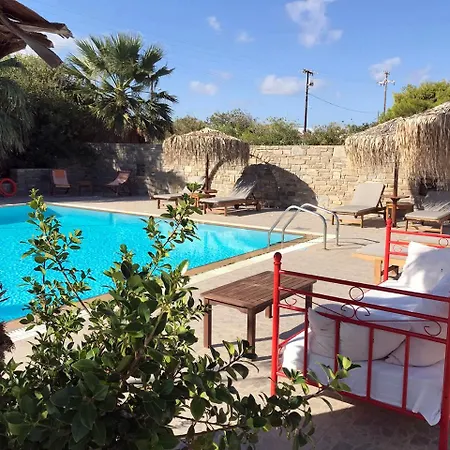 Arokaria Dreams Aparthotel Nausa